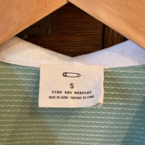 Pins & Needles-Urban Outfitter crop top - Picture 3 of 5